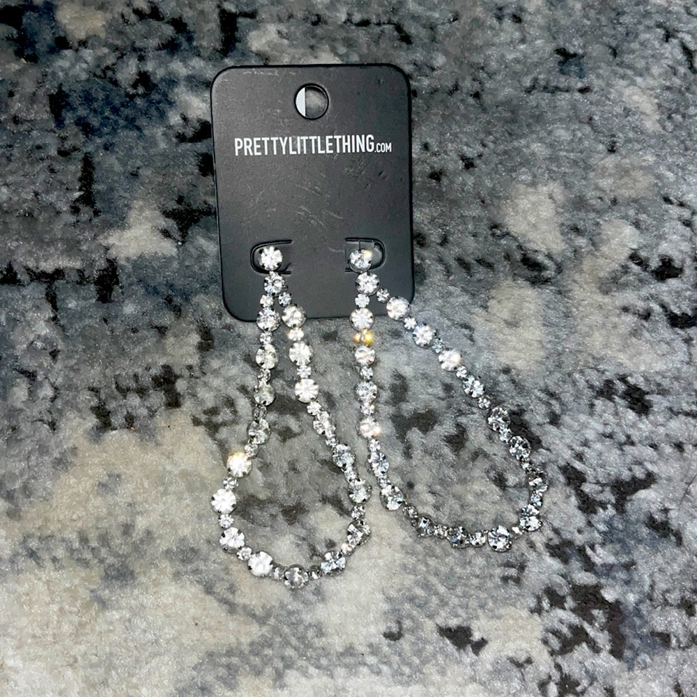 Chandelier earrings